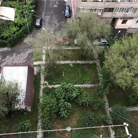33 Martiros Saryan Street Apartman Jereván Kültér fotó
