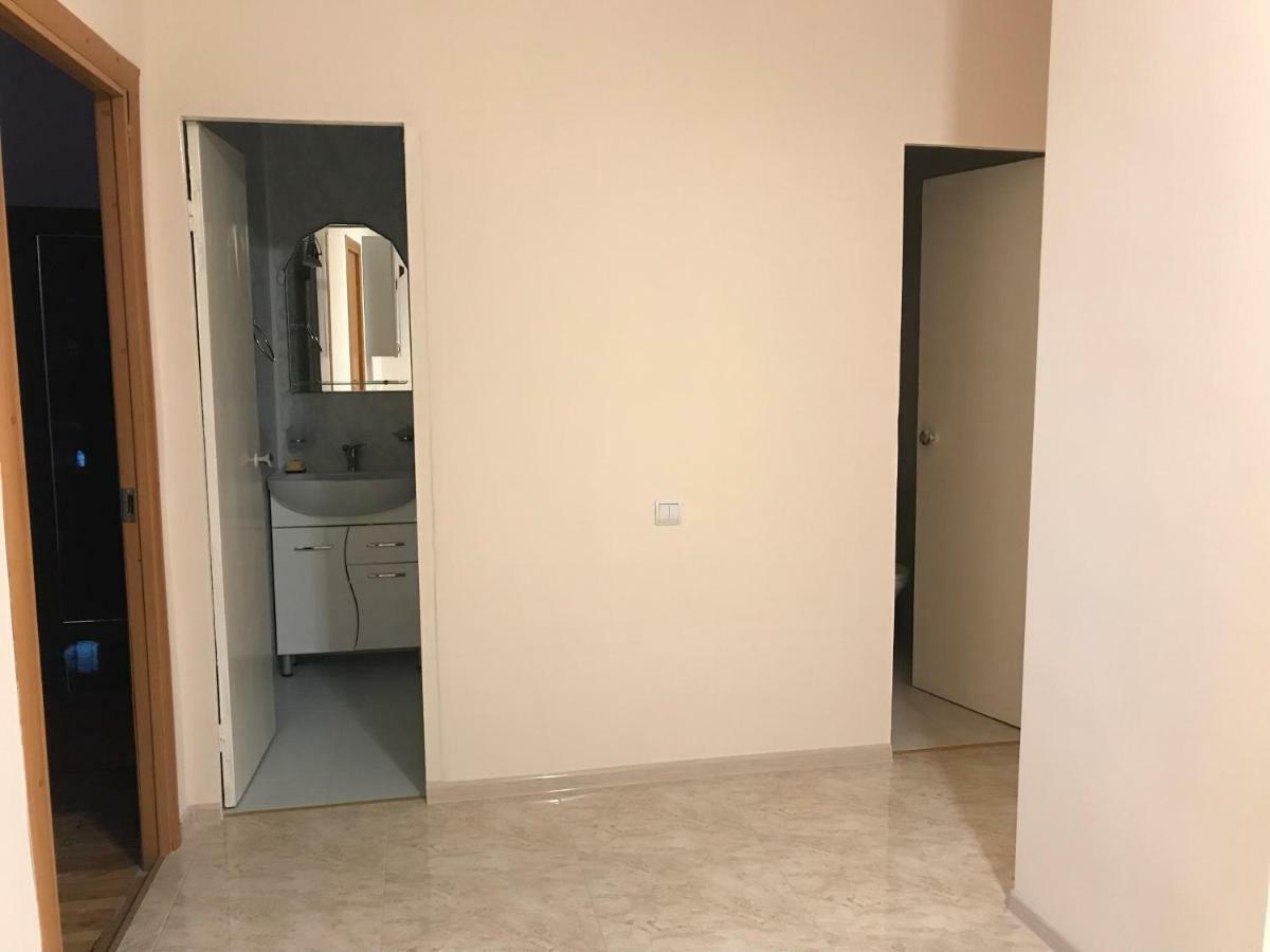 33 Martiros Saryan Street Apartman Jereván Kültér fotó