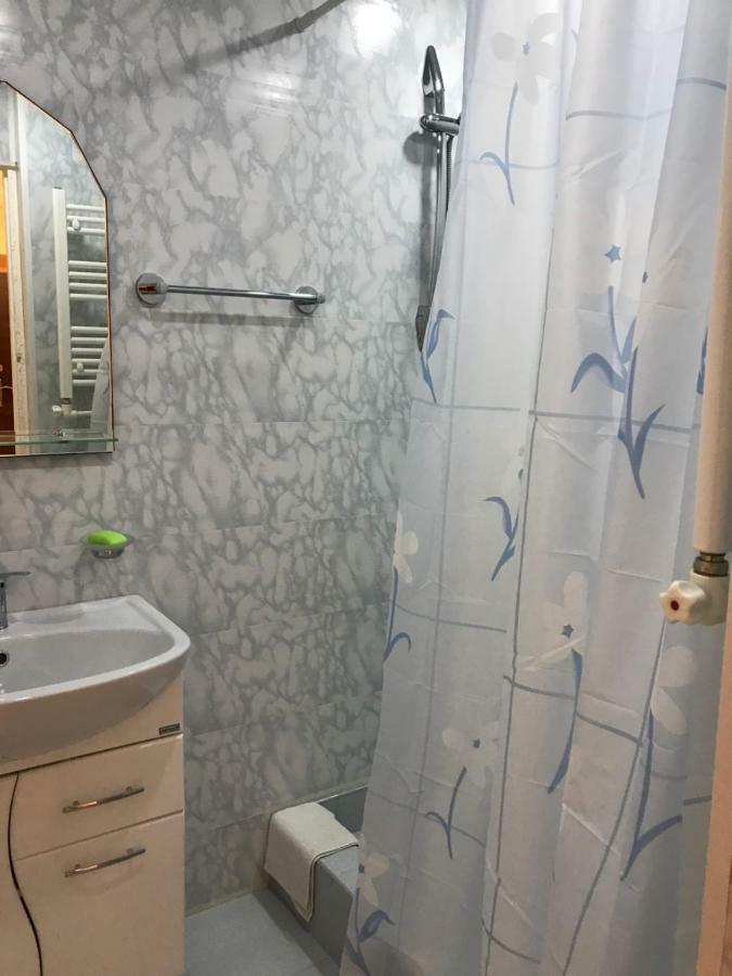 33 Martiros Saryan Street Apartman Jereván Kültér fotó