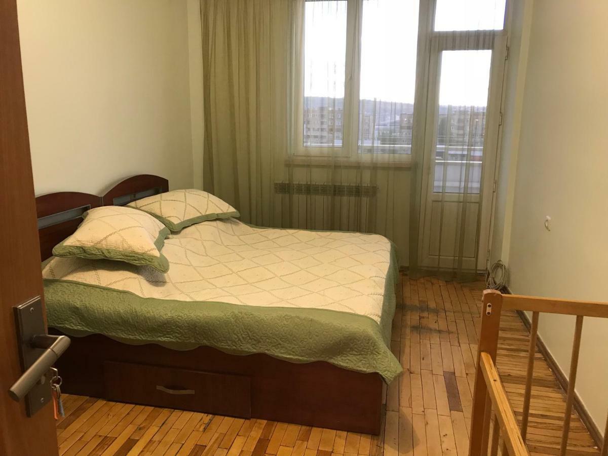 33 Martiros Saryan Street Apartman Jereván Kültér fotó