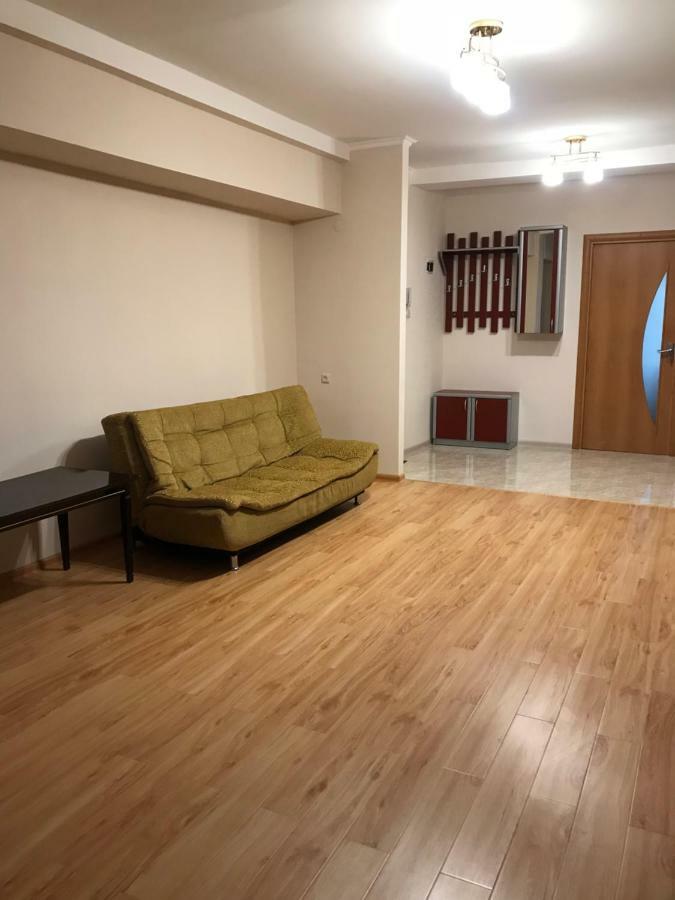 33 Martiros Saryan Street Apartman Jereván Kültér fotó